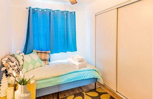 National City House | Lovely 3-Bedroom Home near San Diego Downtown/Beach w Free Laundry/Parking, WiFi