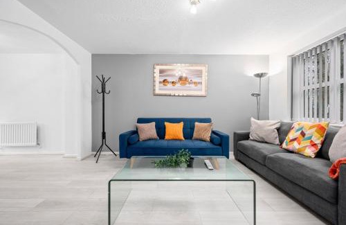 Cheetham Hill House | Lovely 3bedroom house, 7mins drive to Manchester City center, Etihad stadium & Coop Live Arena