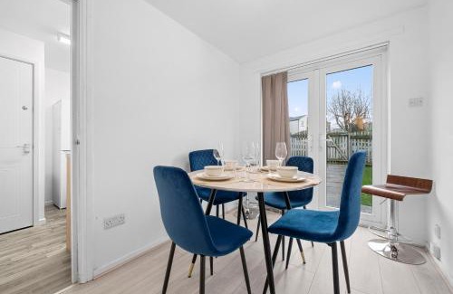 Cheetham Hill House | Lovely 3bedroom house, 7mins drive to Manchester City center, Etihad stadium & Coop Live Arena