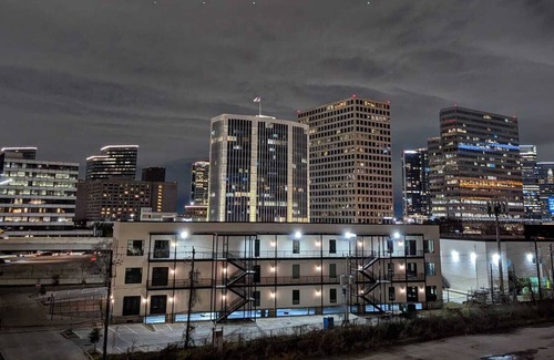 The Galleria Apartment | Lovely 3br/3bath apt luxurious riveroaks & 1min from galleria 3Bedroom