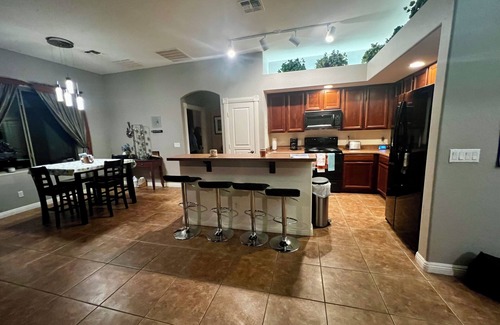Maricopa House | Lovely 3BR ranch home in Maricopa resort community w/pools, courts, fitness ctr