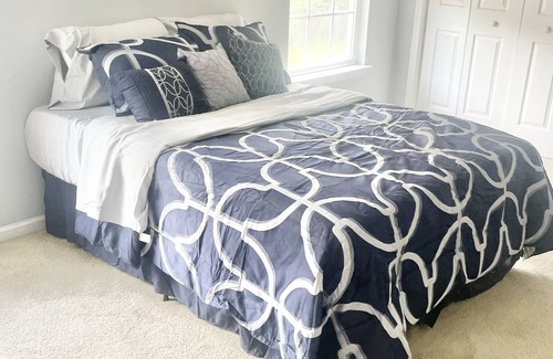 Summerville Historic District House | Lovely 4 bedroom townhouse with free parking