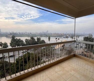 Al-Basatin Apartment | Lovely 4BR with direct nile view