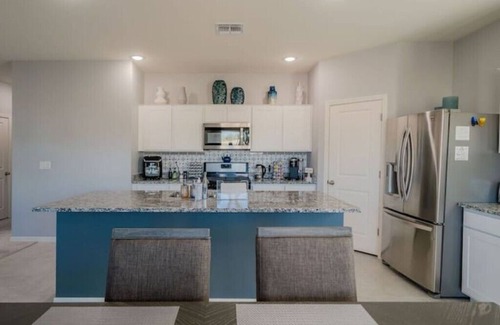 Maricopa County House | Lovely 5 bed 3 bath homen