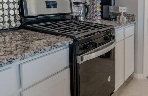 Maricopa County House | Lovely 5 bed 3 bath homen