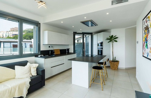 Santo Stefano al Mare Apartment | Lovely apartment for 4 people with A/C, WIFI, pool, TV and terrace