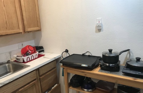 Silver Lake Apartment | Lovely all new garden studio in silverlake