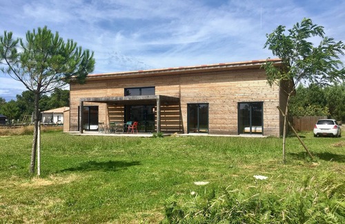 Lit-et-Mixe House | Lovely and comfy wooden house in a big garden close to beaches and the village