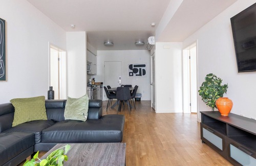 Downtown Apartment | Lovely and Modern Apartment