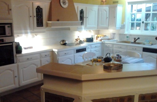 Clamart Villa | Lovely and quiet house 7 km from Paris, near RER C and train