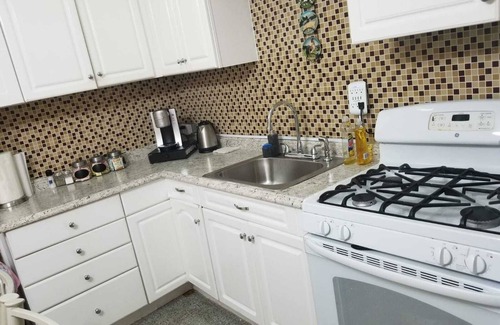 Brooklyn Apartment | Lovely and Spacious 2 Bedroom apartment