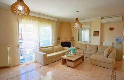 Perea Apartment | LOVELY AND SUNNY APARTAMENT 300m FROM BEACH!