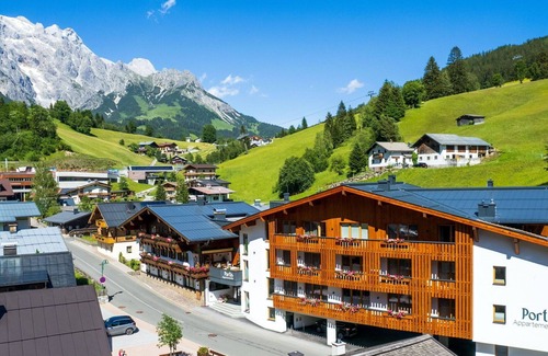 Dienten am Hochkoenig Apartment | Lovely apartment for 6 guests with WIFI, TV, balcony and panoramic view