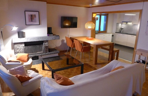 Chermignon Apartment | Lovely apartment for 5 people with WIFI, TV, balcony and parking