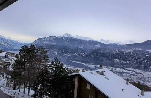 Chermignon Apartment | Lovely apartment for 5 people with WIFI, TV, balcony and parking