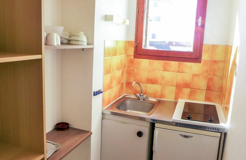 Narbonne Apartment | Lovely apartment for 4 people with WIFI, TV, balcony and pets allowed