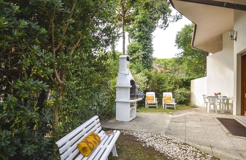 Lignano Riviera Apartment | Lovely apartment for 7 people with A/C, TV, terrace and pets allowed
