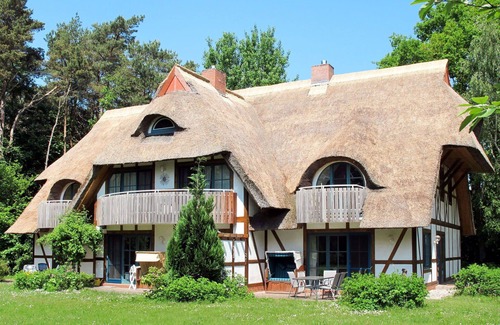 Born auf dem Darss Apartment | Lovely apartment for 4 people with WIFI, TV, balcony and pets allowed