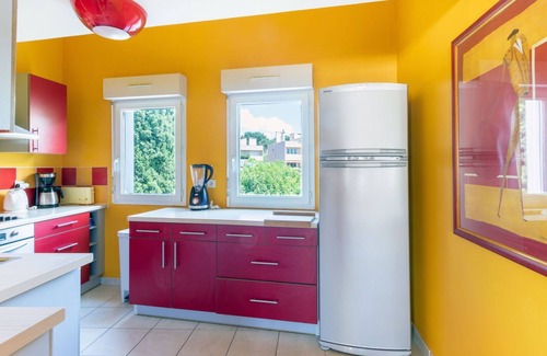 Les Lecques Apartment | Lovely apartment for 6 people with WIFI, A/C, TV, terrace, pets allowed and parking
