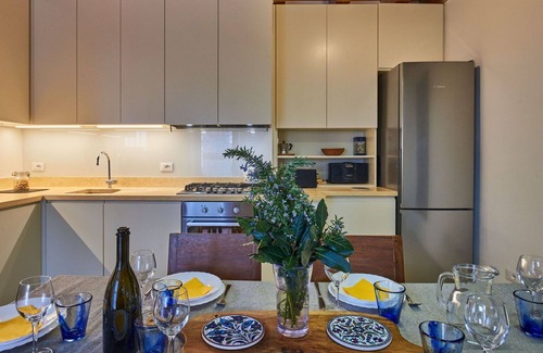Caprino Veronese House | Lovely apartment in villa for 8 guests with WIFI, TV, patio and parking