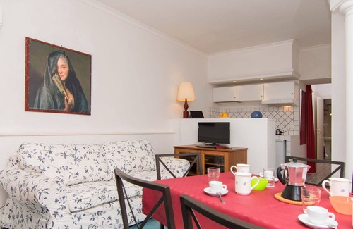 Casamicciola Terme Villa | Lovely apartment in villa for 4 people with WIFI, TV, patio and parking