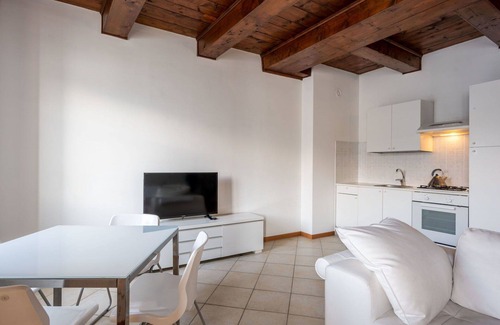 Orta San Giulio Apartment | Lovely apartment for 3 people with TV, pets allowed and parking