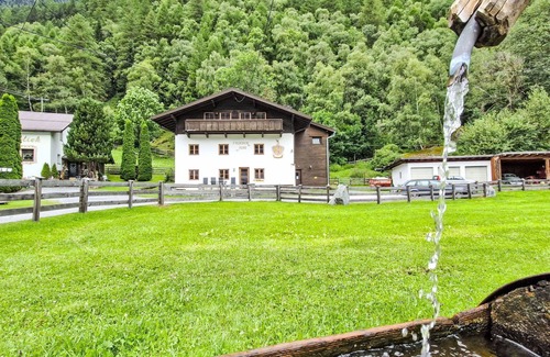 Runhof Apartment | Lovely apartment for 3 guests with pool, WIFI, TV, balcony and pets allowed