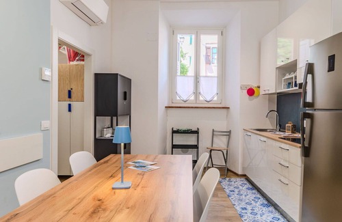 Riva del Garda Apartment | Lovely apartment for 4 guests with WIFI, A/C, TV and patio