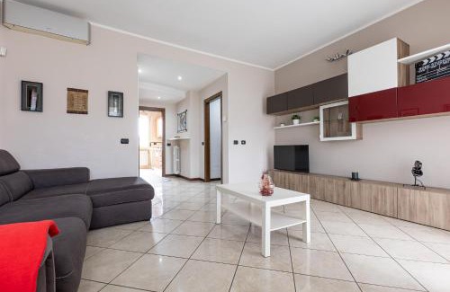 Milan Apartment | Lovely apartment 15m from Duomo M1