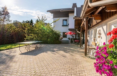 Agsdorf Apartment | Lovely apartment for 4 guests with WIFI, TV, patio, pets allowed and parking