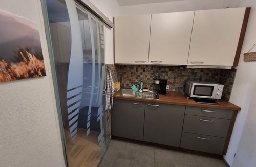 Hoechenschwand Apartment | Lovely apartment for 2 people with pool, WIFI, TV, balcony, pets allowed and parking