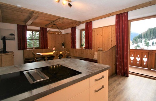 Wildschoenau Apartment | Lovely apartment for 5 guests with WIFI, TV, terrace and parking