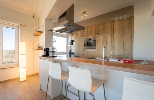 Middelkerke Apartment | Lovely apartment for 8 guests with WIFI, TV and balcony