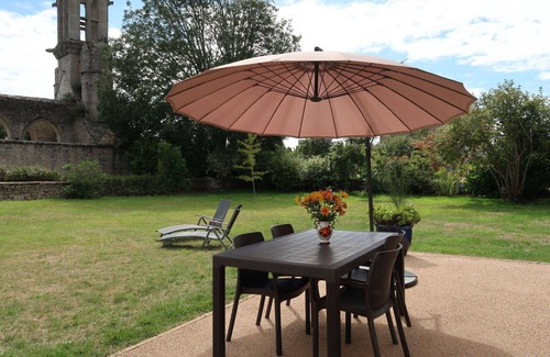 Pont-l'Abbe Apartment | Lovely apartment for 4 guests with WIFI, TV, terrace and parking