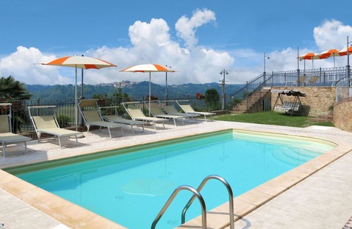Cossombrato Apartment | Lovely apartment for 4 guests with WIFI, pool, A/C, TV, patio and pets allowed