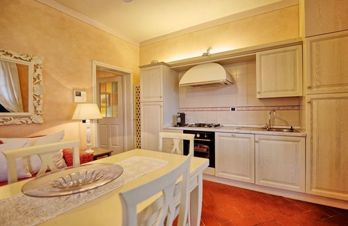 Montespertoli Apartment | Lovely apartment for 4 people with pool, WIFI and TV