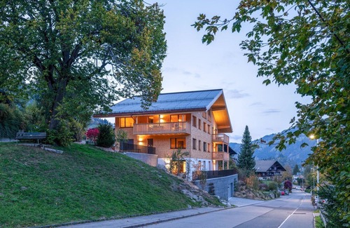 Zweisimmen Apartment | Lovely apartment for 6 guests with WIFI, TV and balcony
