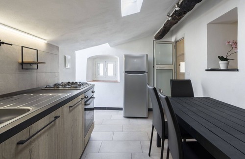 Castellaro Apartment | Lovely apartment for 4 guests with A/C, WIFI, TV, terrace, pets allowed and panoramic view