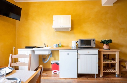 Cortemilia Apartment | Lovely apartment for 6 people with pool, WIFI, TV, terrace and pets allowed