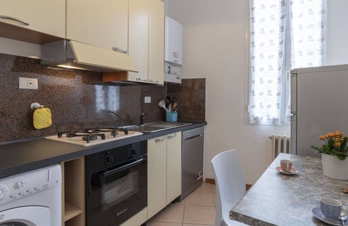 Dolceacqua Apartment | Lovely apartment for 5 guests with WIFI, TV and balcony