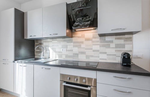 Cecina Apartment | Lovely apartment for 7 people with A/C, WIFI, private pool, TV, terrace, pets allowed and parking