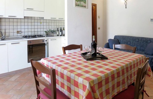 Santa Luce Apartment | Lovely apartment for 4 people with pool, WIFI, TV, patio, pets allowed and parking