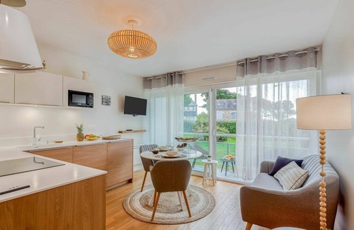 Carnac Apartment | Lovely apartment for 2 people with WIFI, TV, balcony and parking