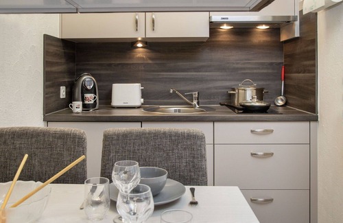 Falera Apartment | Lovely apartment for 3 guests with pool, WIFI, TV, balcony, panoramic view and parking