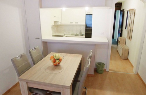 Lucerne Apartment | Lovely apartment for 3 guests with WIFI, TV, balcony and parking