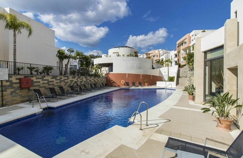 Marbella Apartment | Lovely apartment for 3 guests with pool, WIFI, A/C, TV and terrace