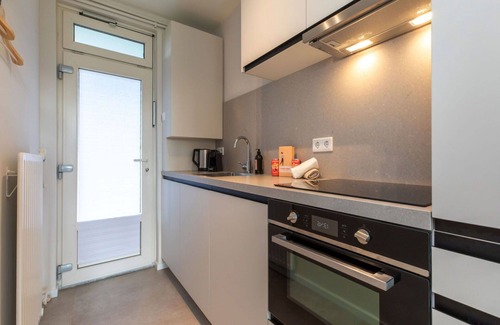 Municipality of Vlissingen Apartment | Lovely apartment for 3 people with WIFI, TV, patio, pets allowed and parking