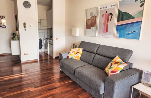 Lesa Apartment | Lovely apartment for 3 people with A/C, WIFI, TV, patio and pets allowed