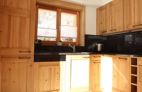 Evolene Apartment | Lovely apartment for 4 people with WIFI, TV, terrace, panoramic view and parking