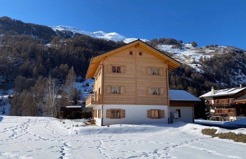 Evolene Apartment | Lovely apartment for 4 people with WIFI, TV, terrace, panoramic view and parking